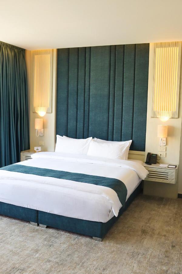 Rival Hotel Ammán Kültér fotó