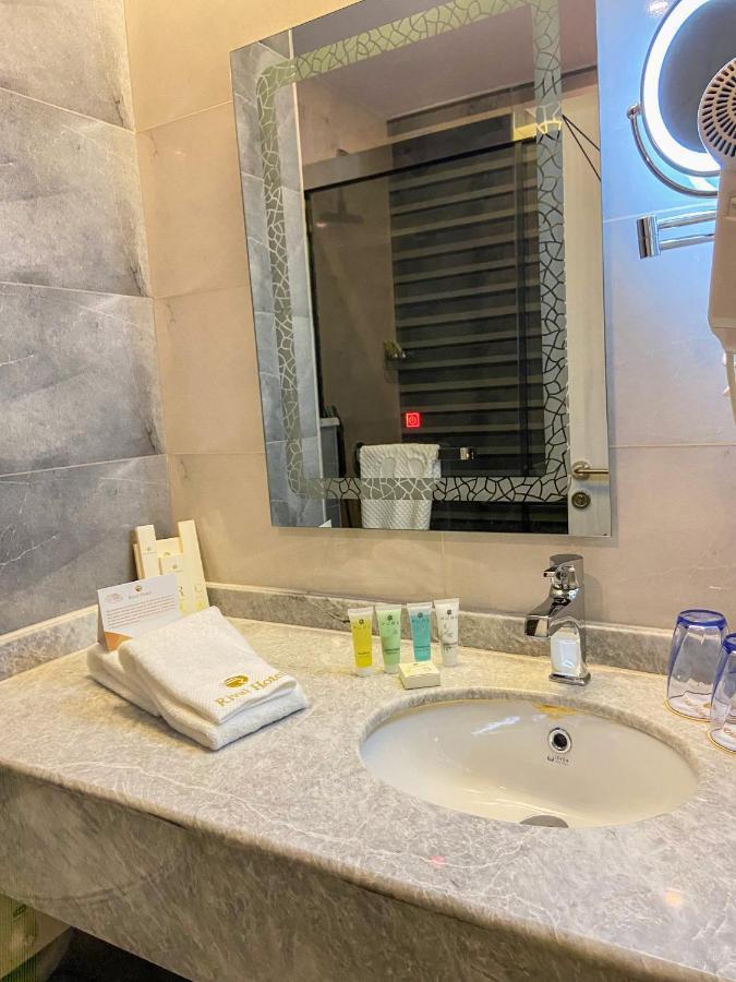 Rival Hotel Ammán Kültér fotó